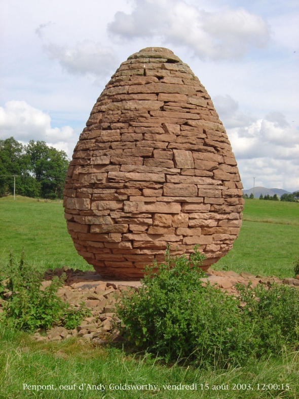 Egg - sculpture by Andy Goldsworthy