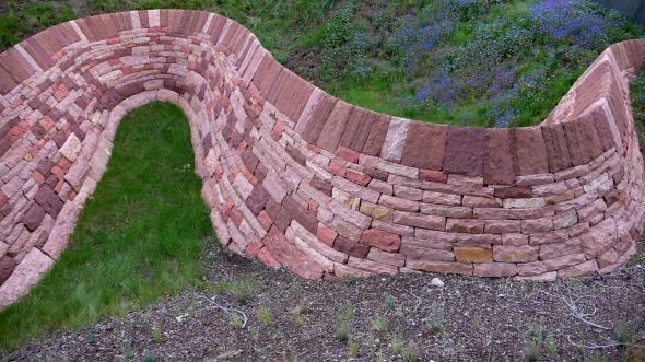 pinkwall - sculpture by Andy Goldsworthy